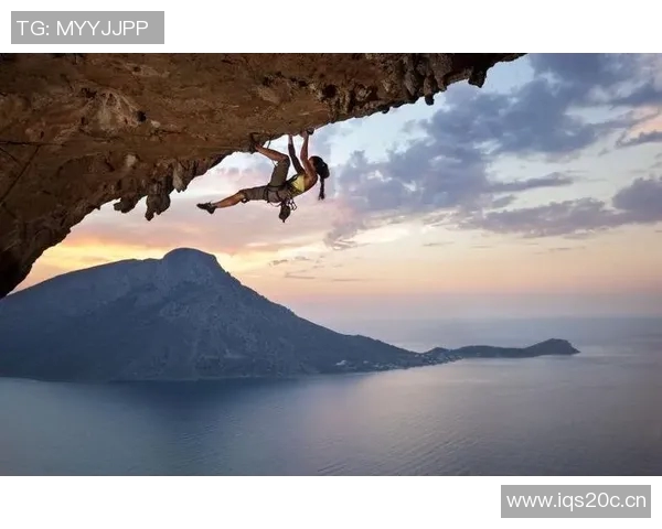 科学攀岩中的灵活性训练技巧与方法探讨助你提升攀岩表现